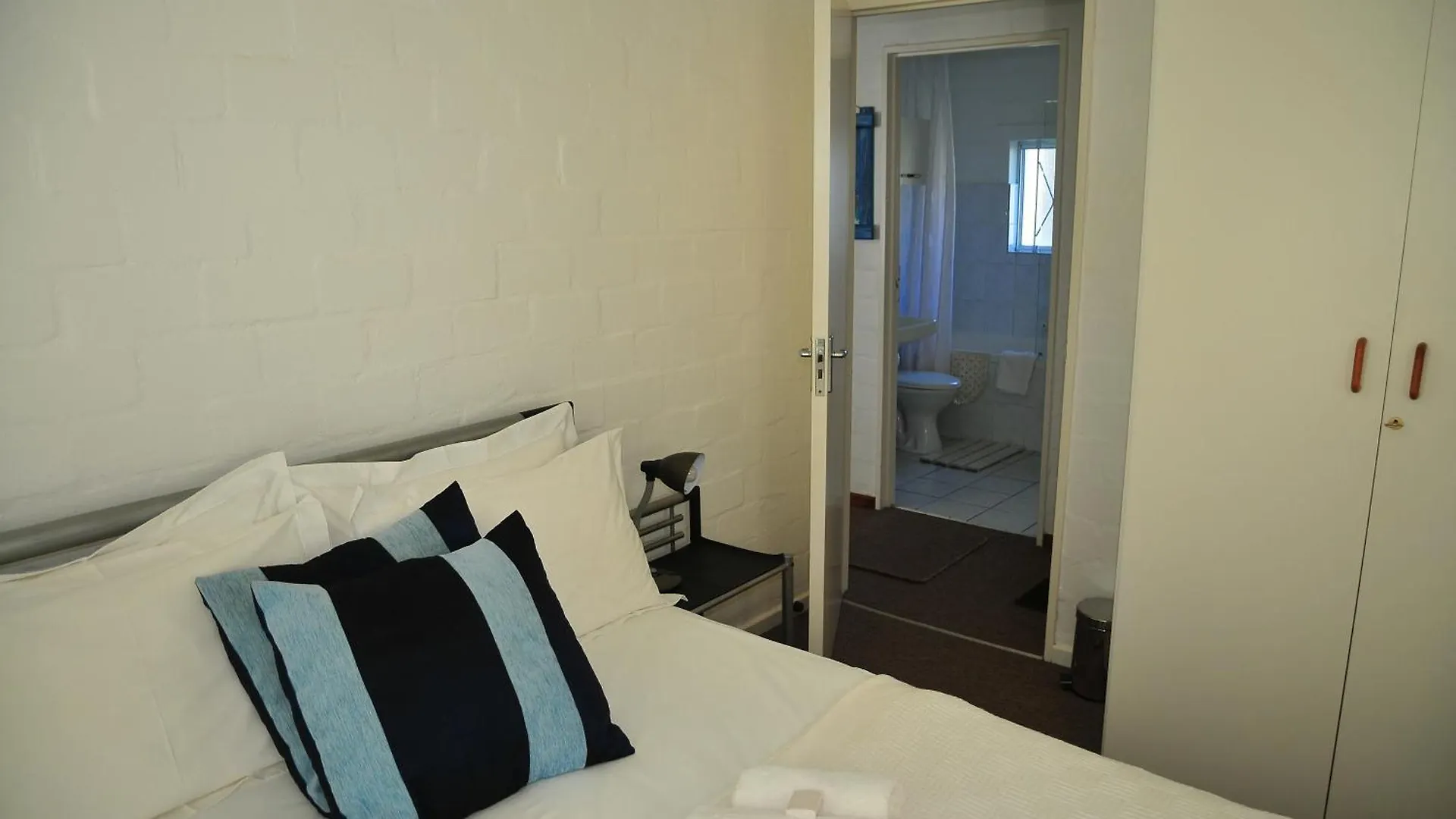 Bradclin @ York Apartment Cape Town